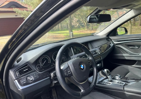 BMW Seria 5 cena 59500 przebieg: 275487, rok produkcji 2014 z Toruń małe 232